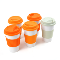 Tasse en céramique de couleur personnalisée de haute qualité au design anti-brûlure tasse à café avec couvercle en silicone