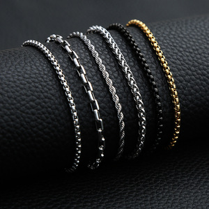 Yunnique-collar de cadena de acero inoxidable para hombre y mujer, diseño geométrico, regalo, joyería, cadena con colgante, cadena para clavícula, accesorio de moda - Product Image 1