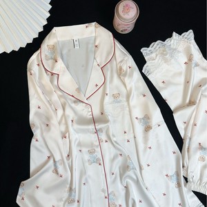 Pigiama da donna in seta ghiaccio con stampa orsetto, set dolce con pizzo, maniche lunghe e pantaloni lunghi, per dormire, relax e intimità - Product Image 2
