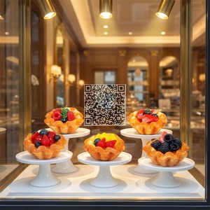 Imán de nevera con diseño de tarta de huevo y frutos rojos artificiales realistas, modelo de repostería simulada para decoración estética de cocina, regalo corporativo o souvenir. - Product Image 6