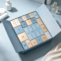 Scatola Regalo Personalizzata in Cartone Ondulato Riciclabile per Calendario dell'Avvento Cosmetico con Chiusura Magnetica e Nastro, Scatola da 12 Giorni per Profumi e Cosmetici