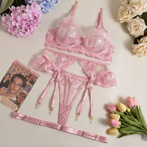 Nuevo Conjunto de Lencería Sexy de Lujo con Bordado de Corazón, Encaje Transparente y Decoración Hueca Transparente - Product Image 5