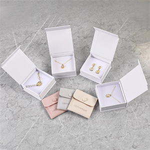 Cajas de Embalaje de Joyería de Lujo con Logotipo Personalizado <span class=keywords><strong>QIYI</strong></span> de 9*9cm al por Mayor, Cierre Magnético Abatible, Material Interior de Papel y Madera para - Product Image 2