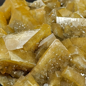 Vente en gros CrystalHola : Magnifique cluster de quartz jaune brillant sculpté en barite rare, artisanat minéral Feng Shui, idéal pour les cadeaux parfaits - Product Image 2