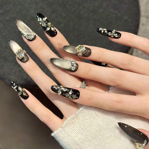 Uñas postizas semimanuales tejidas a máquina, estilo francés y europeo, con diseño de lazo de perlas de <span class=keywords><strong>gardenia</strong></span> tridimensional y efecto ojo de gato, venta al por mayor a bajo precio. - Product Image 2