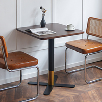 Table à manger nordique, plateau en MDF écologique, placage en bois massif, base en alliage d'acier, pour la décoration de la maison, du café ou d'un petit appartement