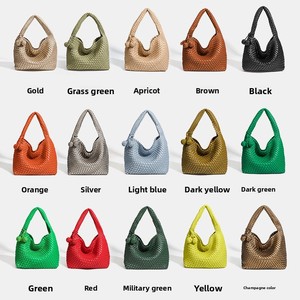 Shopping en Ligne 2025 Sac à Main pour Femme Tissé à la Main avec Pendentif Délicat, Élégance Vintage Française, Mode Urbaine Polyvalente d'Été - Product Image 6