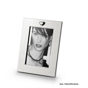 Bán buôn tùy chỉnh 5x7 bạc kim loại khung ảnh với trái tim trang trí cho trang trí nội thất - Product Image 2