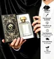 Emballage en papier cosmétique avec logo personnalisé, kit de soins cosmétiques, emballage de parfum 100 ml 50 ml, boîtes cadeaux