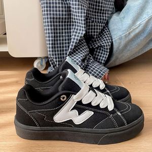 Chaussures en toile coréennes tendance pour collège, unisexe, à semelle épaisse, polyvalentes, décontractées, de sport et de skate - Product Image 4