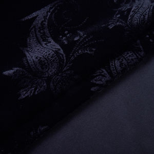 OEM 맞춤형 블랙 200gsm 140cm 솔리드 우븐 100% 폴리에스터 엠보싱 벨벳 원단 의류용 - Product Image 4