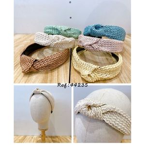 Fascia per capelli piatta in pizzo con bordi grezzi per accessori per capelli da donna - Product Image 1