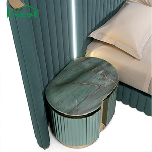 Set Letto <span class=keywords><strong>Matrimoniale</strong></span> Moderno di Lusso per Villa, Misura King/Queen, con <span class=keywords><strong>Testiera</strong></span> Grande e Comodino, Arredamento Camera da Letto Soluzione Completa - Product Image 3