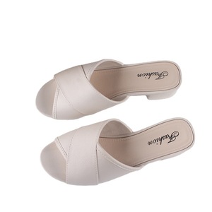 Sandalias de verano para mujer con medias pantuflas gruesas envueltas Diseño de plataforma de moda Nueva llegada Sandalia sin cordones - Product Image 4