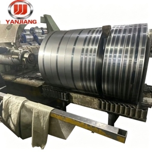 Bobine d'acier au carbone laminé à chaud de qualité supérieure, résistante à la corrosion et robuste - Product Image 1