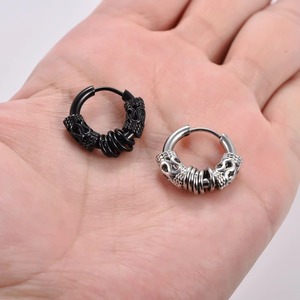 1 Par/2 Piezas de Aretes Clásicos Punk de Acero Inoxidable, Aretes Redondos Góticos con Patrón Vintage Grabado, Aretes de Aro Hip Hop, Joyería para Motociclistas - Product Image 5