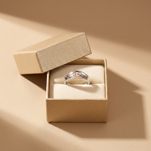 Anillo de diseño de corona real ligero de mayorista de Hong Kong, joyería de oro blanco y rosa macizo de 18 quilates con diamantes naturales auténticos para uso diario. - Product Image 5
