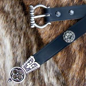 El extremo del cinturón medieval tardío medieval vikingo está hecho de cobre duradero - Product Image 2