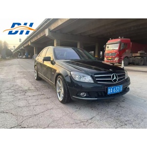 Vehículo de Pasajeros <span class=keywords><strong>Mercedes</strong></span>-Benz <span class=keywords><strong>C200</strong></span> de <span class=keywords><strong>Segunda</strong></span> <span class=keywords><strong>Mano</strong></span>, Año 2016, Alta Calidad para Exportación - Product Image 2
