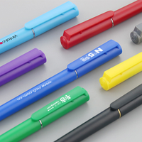 Logo personnalisable Crayon à bille en plastique promotionnel bon marché Stylos à torsion simples pour hôtels Stylo de sport Type de corps