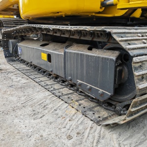Offre Spéciale – Mini-Excavatrice sur Chenilles d'Occasion Komatsu PC40MR à Rayon Court, 4 Tonnes, Originale du Japon, Compacte, avec Moteur Diesel Komatsu - Product Image 5
