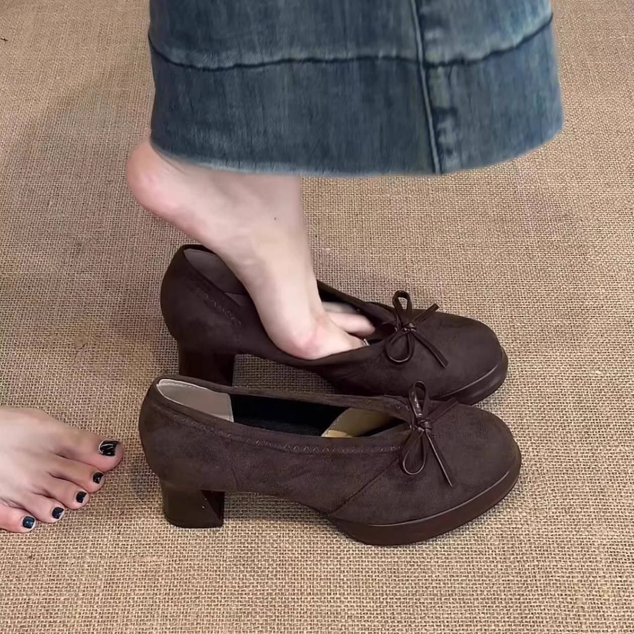 สีน้ำตาล