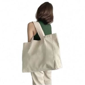 Sac fourre-tout personnalisé pour femme en toile imprimée avec motif lettres tendance, idéal pour ordinateur portable et usage extérieur - Product Image 4