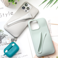Étui de téléphone portable étanche et antichoc en silicone OEM avec porte-rouge à lèvres et gloss pour iPhone 15 Pro Max
