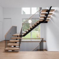 Escalier vertical CBMmart populaire à poutre simple, balustrade métallique, marches en bois massif chêne blanc pour usage résidentiel