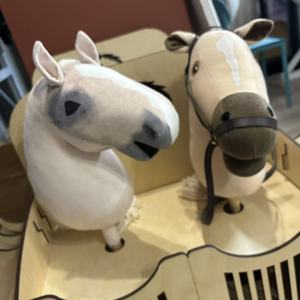 Caballito de Juguete en Miniatura para Casa de Muñecas, Juego de Caballitos para Niños, Juguetes en Miniatura, <span class=keywords><strong>La</strong></span> Pequeña Casa del Caballito - Product Image 4