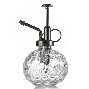 Bottiglia di vetro dello spruzzo di Mister della pianta di forma del diamante 240ml con la pompa superiore Bronzy - Product Image 1