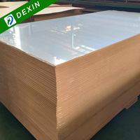 Panneau MDF mélaminé résistant à l'eau de haute qualité, différentes tailles, panneau UV brillant pour armoire