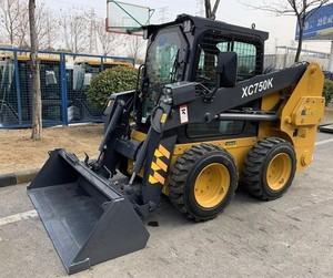 Chargeuse sur pneus à moteur diesel XC750K de 0,9 tonne avec une capacité de godet de 0,45 m3 et une garantie d'un an - Product Image 3