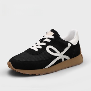 Chaussures décontractées à lacets pour femmes Forrest Gump, semelle épaisse, résistantes à l'usure, tige en tricot, motif uni - Product Image 3