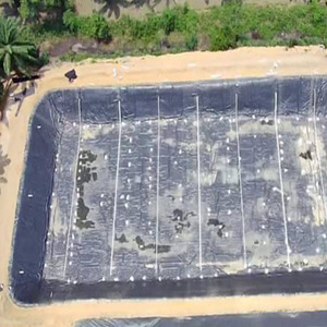 HDPE de Doble Textura de 1.5 mm para Barrera Contra Infiltraciones en Presas de Ceniza en la Central Eléctrica Mae Moh, Lampang, Tailandia - Product Image 1