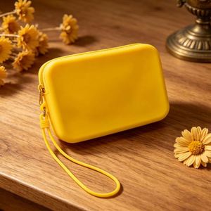 Nouveauté : Trousse de Maquillage en Silicone Personnalisable avec Logo, Premium, Durable, Imperméable, Motif Bonbons, pour Voyage et Usage Quotidien - Product Image 1