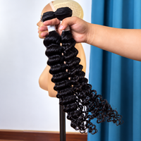 Extensions de cheveux humains 1B Noir Naturel Ondulé Profond, Tissage à Double Trame, Cheveux Bouclés Profonds, Vente en Gros, Fournisseur de Cheveux Vietnamiens