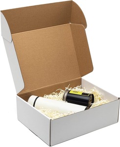 กล่องไปรษณีย์ลูกฟูกพับได้สำหรับส่งสินค้าทางอากาศ - ดีไซน์ใหม่ บรรจุภัณฑ์พิมพ์ลายตามสั่ง พร้อมโลโก้แบรนด์และสีที่กำหนดเอง - Product Image 1