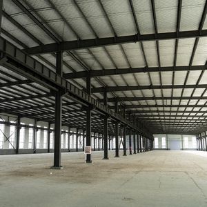 <span class=keywords><strong>RT</strong></span> Q235/Q345 Officina Prefabbricata in Acciaio dal Design Moderno, Progetto Metallico Economico, Prezzo di Fabbrica, 1 Anno di Garanzia, Verniciato - Product Image 3