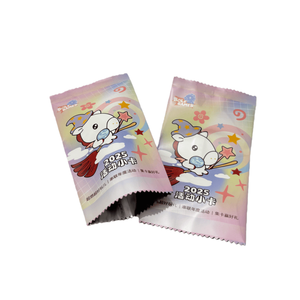 Professionelle OEM Maßgefertigte Sammelkarten <span class=keywords><strong>PET</strong></span>/<span class=keywords><strong>PE</strong></span> Kunststoff-Schrumpfbeutel Heißsiegelung Tiefdruck Einwegverpackung 12*7cm - Product Image 2