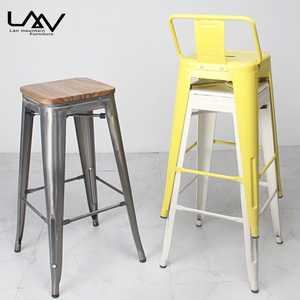 Sillas de metal de hierro modernas para cafetería, taburete de <span class=keywords><strong>bar</strong></span> Industrial simple y colorido con respaldo bajo - Product Image 2