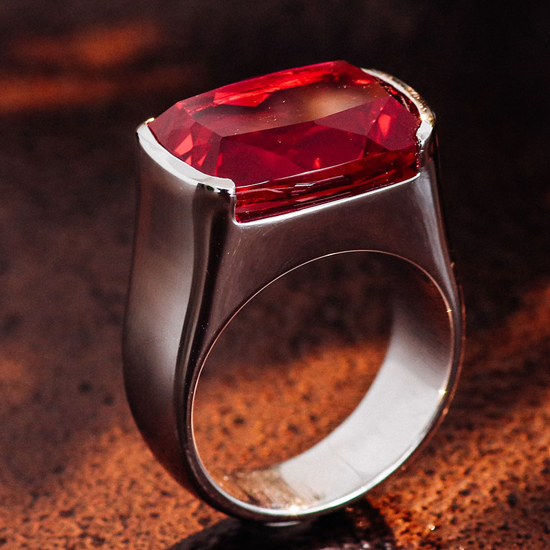 แหวนอัญมณีสังเคราะห์จากห้องปฏิบัติการ ทองคำขาว 18K