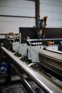 Machine manuelle et électronique de haute qualité pour la fabrication de serviettes jetables, draps et serviettes ultra-7 - Product Image 5