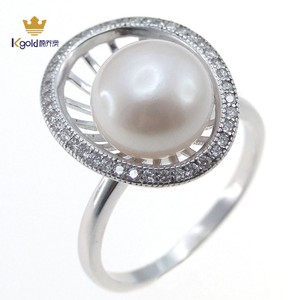 Libérez le potentiel de votre marque avec nos bagues en argent 925 et perles d'eau douce de qualité supérieure, service FBA, designs personnalisés acceptés - Product Image 1