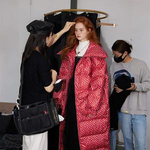 Fournisseur d'usine En stock |   Veste longue en <span class=keywords><strong>duvet</strong></span> à col haut pour designer indépendant |   Vêtements d'extérieur pour femmes, imprimé laser, hiver - Product Image 4