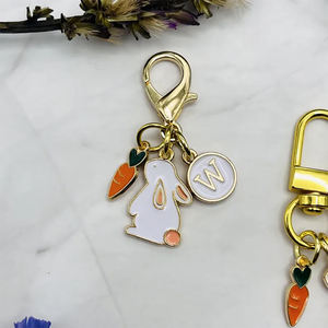 Décoration <span class=keywords><strong>de</strong></span> sac à main pour femme, en alliage, motif lapin avec goutte d'<span class=keywords><strong>huile</strong></span>, accessoire mignon pour sac à main, décoration métallique - Product Image 4