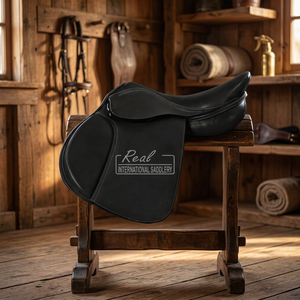 Selle de dressage en cuir noir rembourrée de style anglais pour l'équitation, fabriquée en Inde par Real International Saddlery - Product Image 3