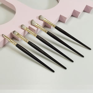 Las mejores <span class=keywords><strong>brochas</strong></span> <span class=keywords><strong>de</strong></span> <span class=keywords><strong>maquillaje</strong></span>, mango <span class=keywords><strong>de</strong></span> madera, juego <span class=keywords><strong>de</strong></span> pelo <span class=keywords><strong>de</strong></span> nailon, sombra <span class=keywords><strong>de</strong></span> ojos, sombra <span class=keywords><strong>de</strong></span> nariz, brocha <span class=keywords><strong>para</strong></span> colorete en polvo, brocha <span class=keywords><strong>de</strong></span> <span class=keywords><strong>maquillaje</strong></span> básica <span class=keywords><strong>para</strong></span> principiantes - Product Image 1