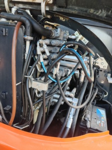 Miniexcavadora Kubota KX165-5 Usada, Original de Japón, Pocas Horas de Uso, Lista para Trabajar - Product Image 3