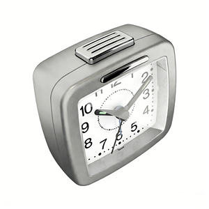 Reloj Despertador Cuadrado Pequeño de Plástico Plateado de 2.8 Pulgadas con Sonido Progresivo para Escritorio - Product Image 3